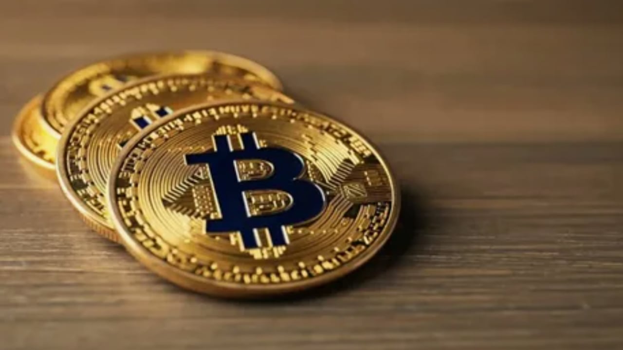 Foto - Bitcoin balonu patladı! Yatırımcısı başını taşlara vuruyor