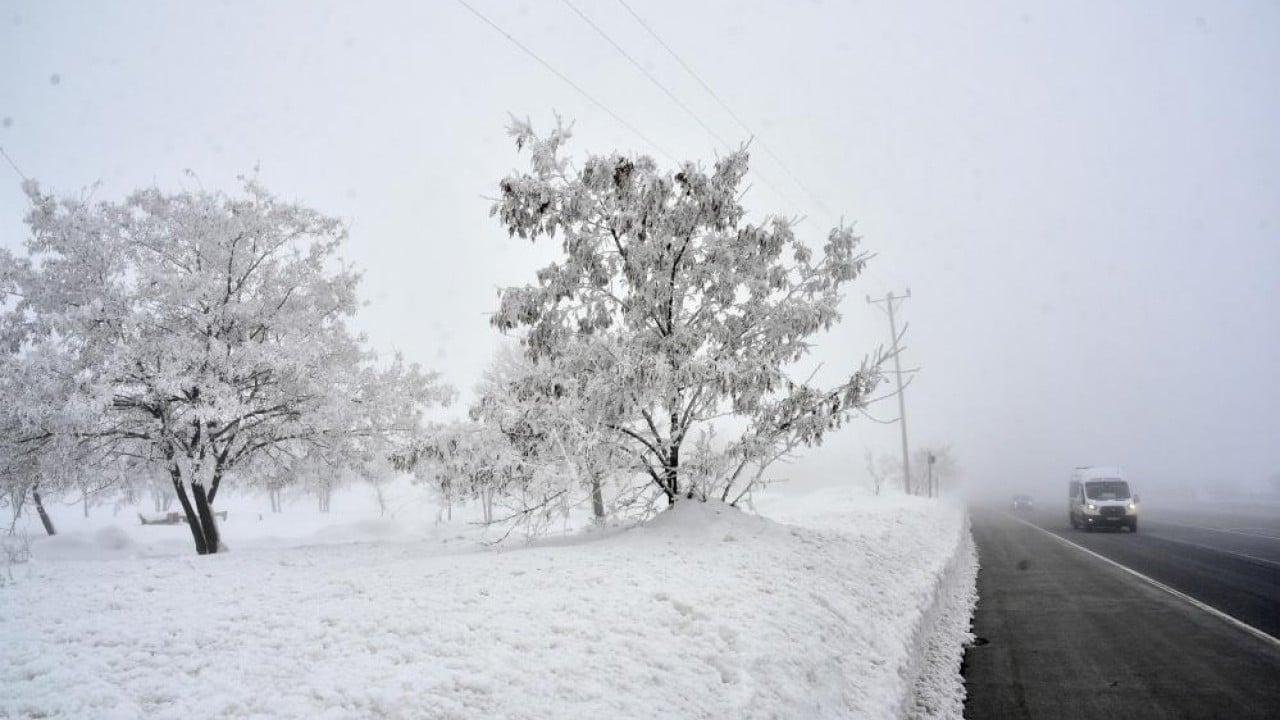 Foto - Bitlis'te karla mücadeleye 410 bin litre yakıt harcandı