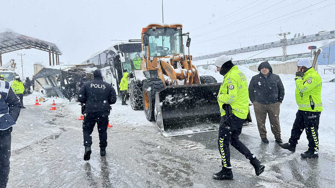 Foto - Bitlis'te yürekler ağza geldi! 4 polis yaralandı
