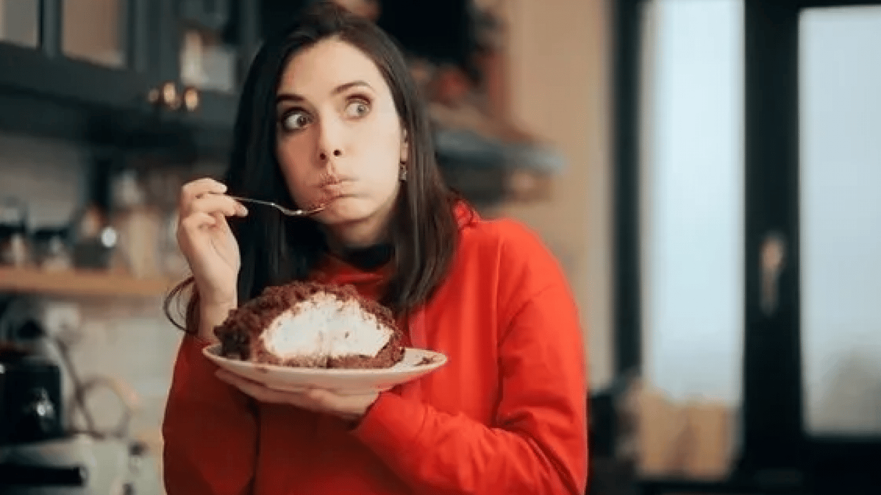 Foto - Bitmek bilmeyen arzunun nedeni belli oldu: Devamlı tatlı yeme isteği mi var? 