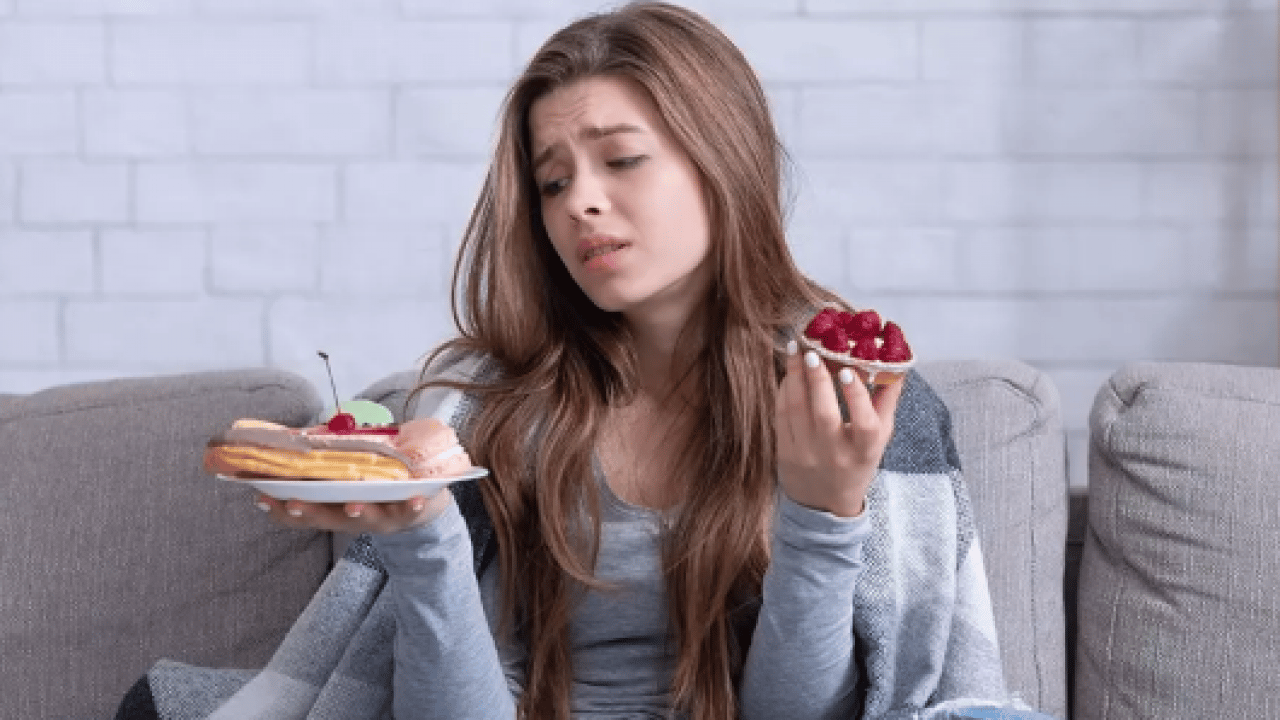 Bitmek bilmeyen arzunun nedeni belli oldu: Devamlı tatlı yeme isteği mi var? 