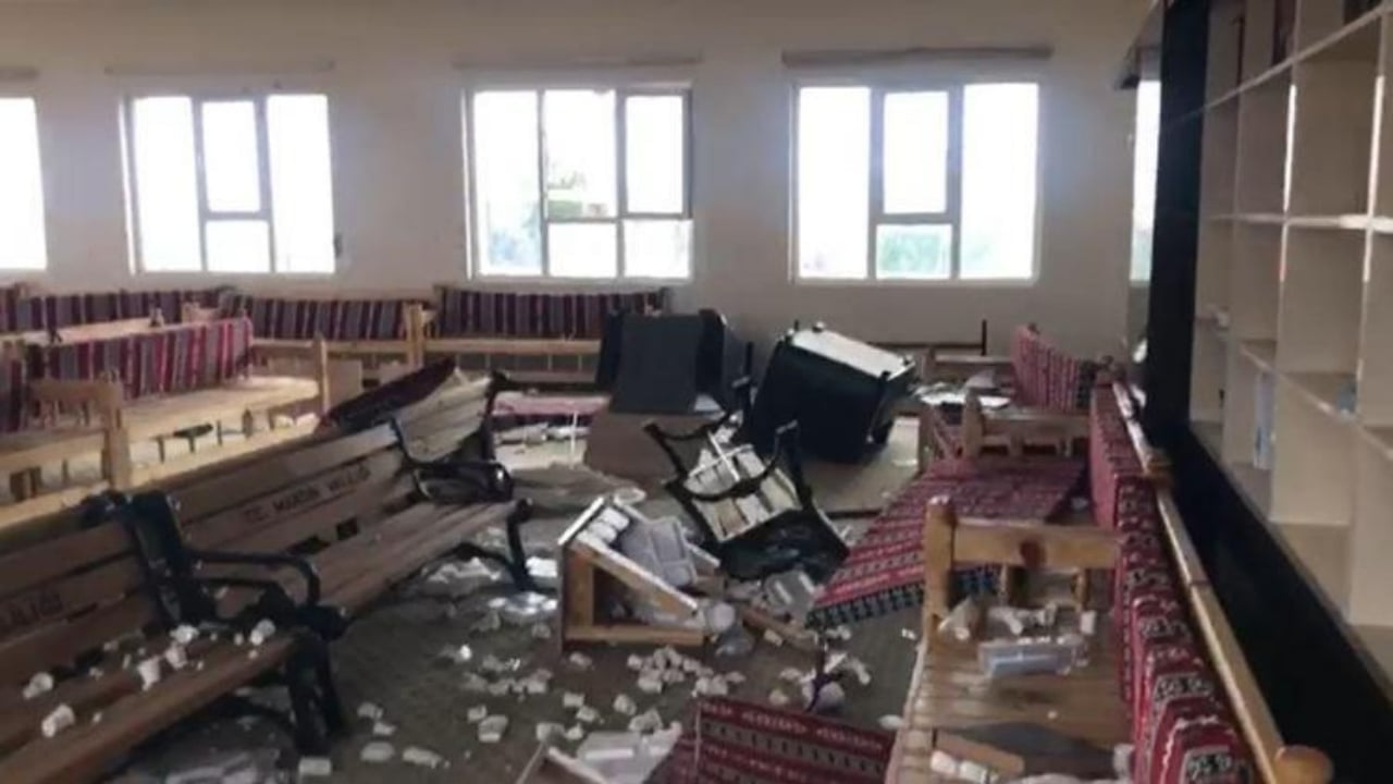 Foto - Biz ne zaman bu hale geldik? Taziye evine saldırıp, ortalığı savaş alanına çevirdiler