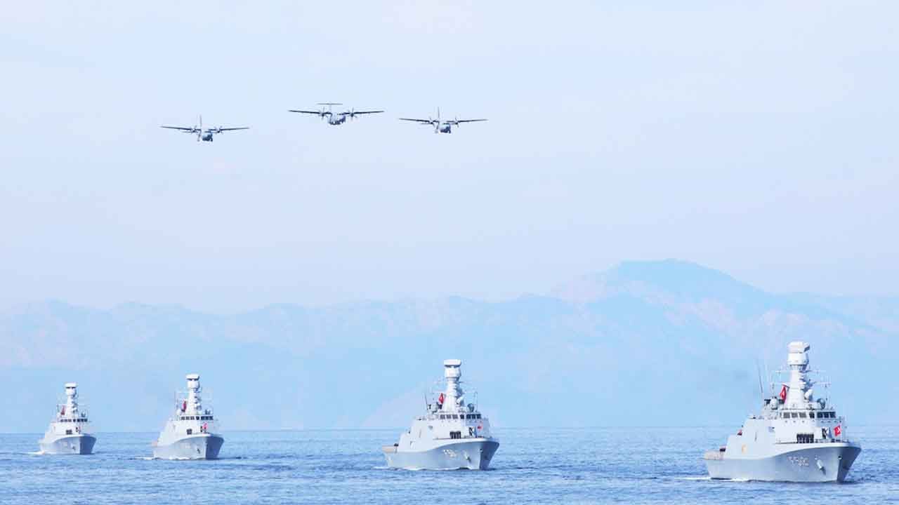 Foto - 'Bizim için dönüm noktası' diyerek duyurdular! Türkiye'den savaş gemisi aldılar