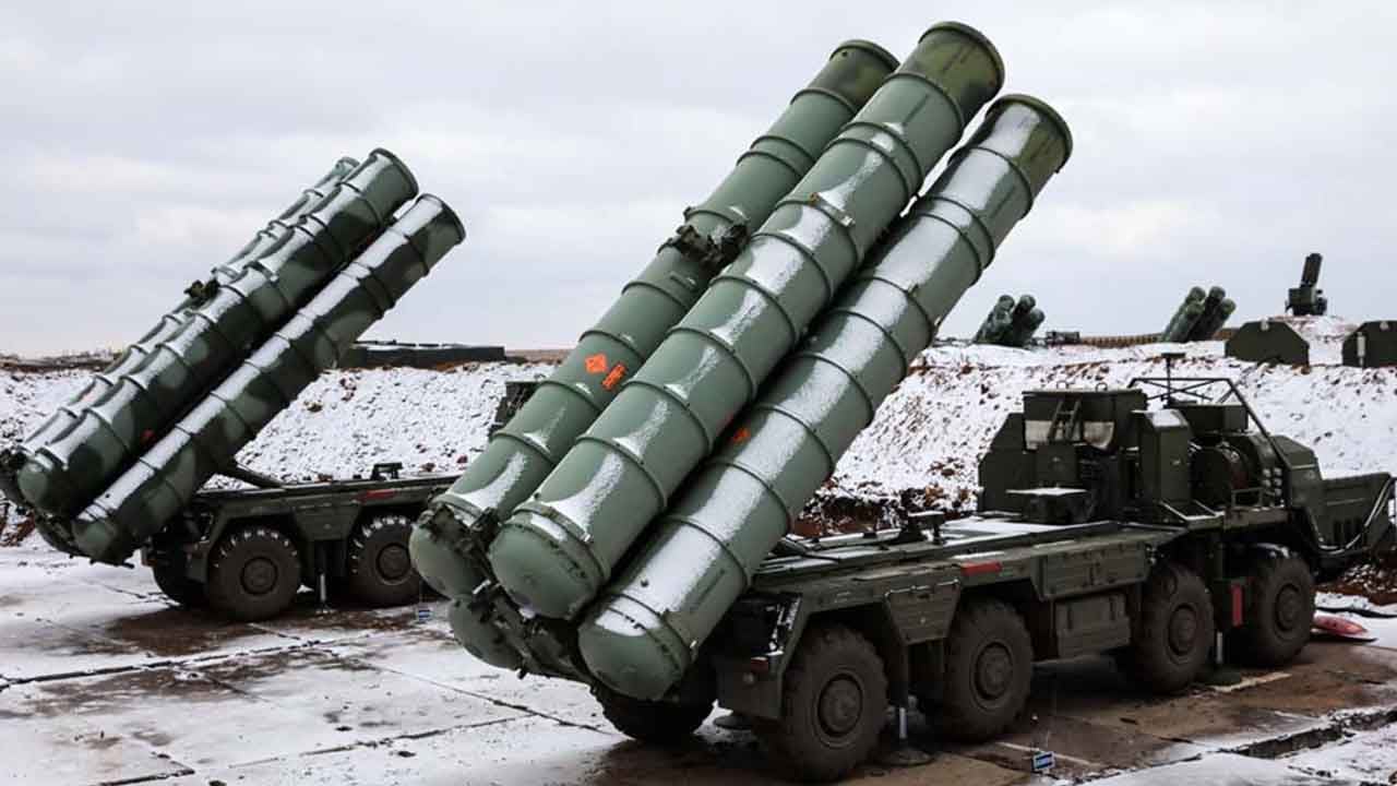 Foto - Bloomberg'den şaşırtan iddia: Türkiye S-400'leri o ülkeye teklif etti