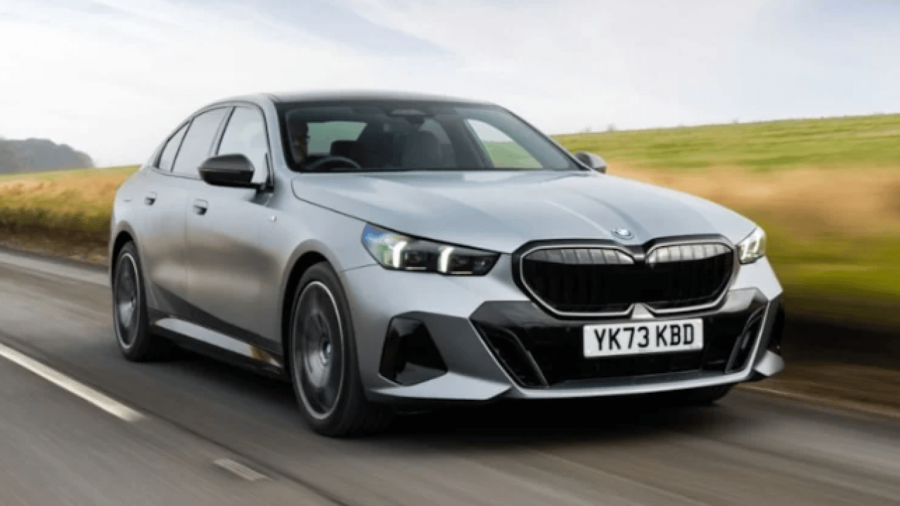 BMW şimdi de 60 bin aracı geri çağırdı: İşte soruncu modeller!