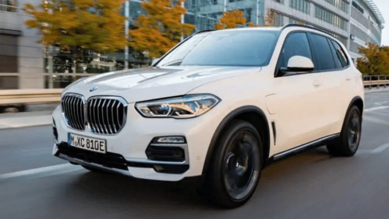 BMW'yi tahtından etti! İşte en güçlü araçlar!
