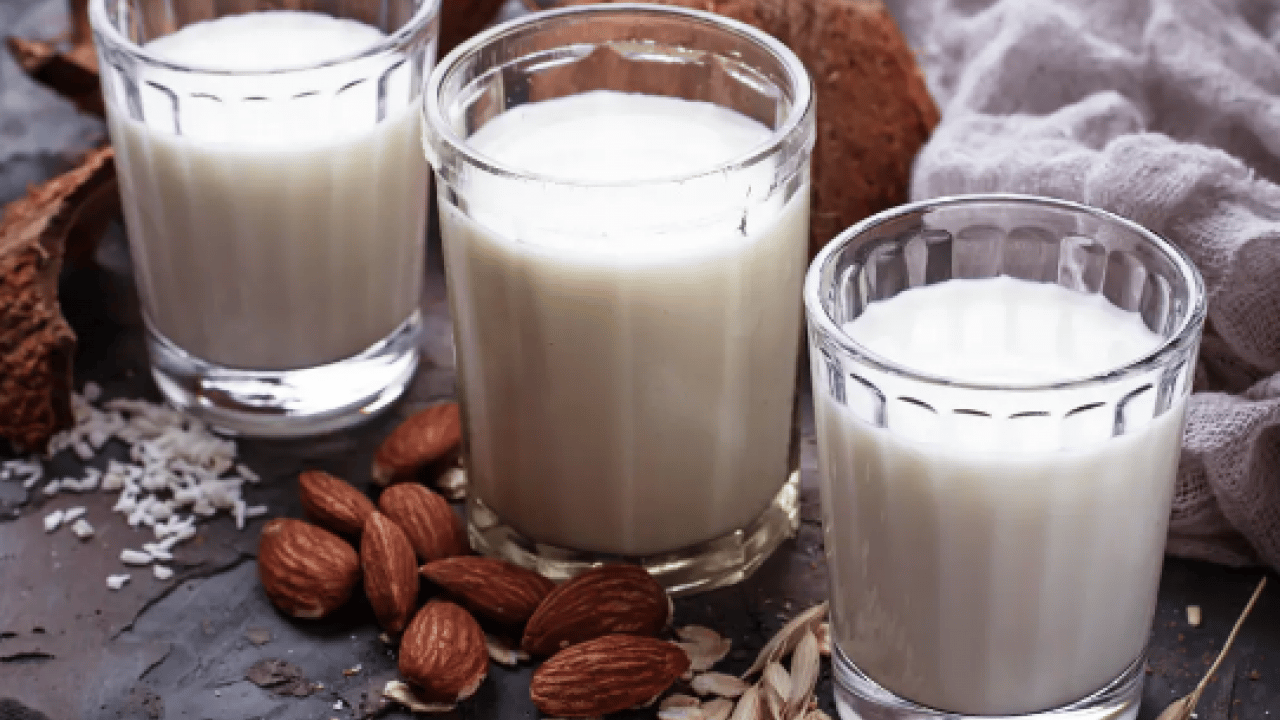 Foto - Böbrekleri çökertiyor: Meğer taş yapıyormuş! Sağlıklı diye bardak bardak içiyoruz: