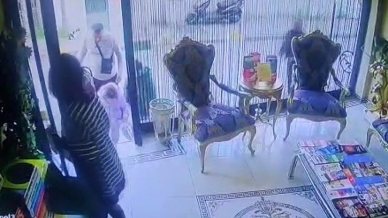 Foto - Böcek ailesinin şüpheli ölümünde skandal itiraf: İlaçlama şirketi sahibi ve çalışanı sertifikasız çıktı