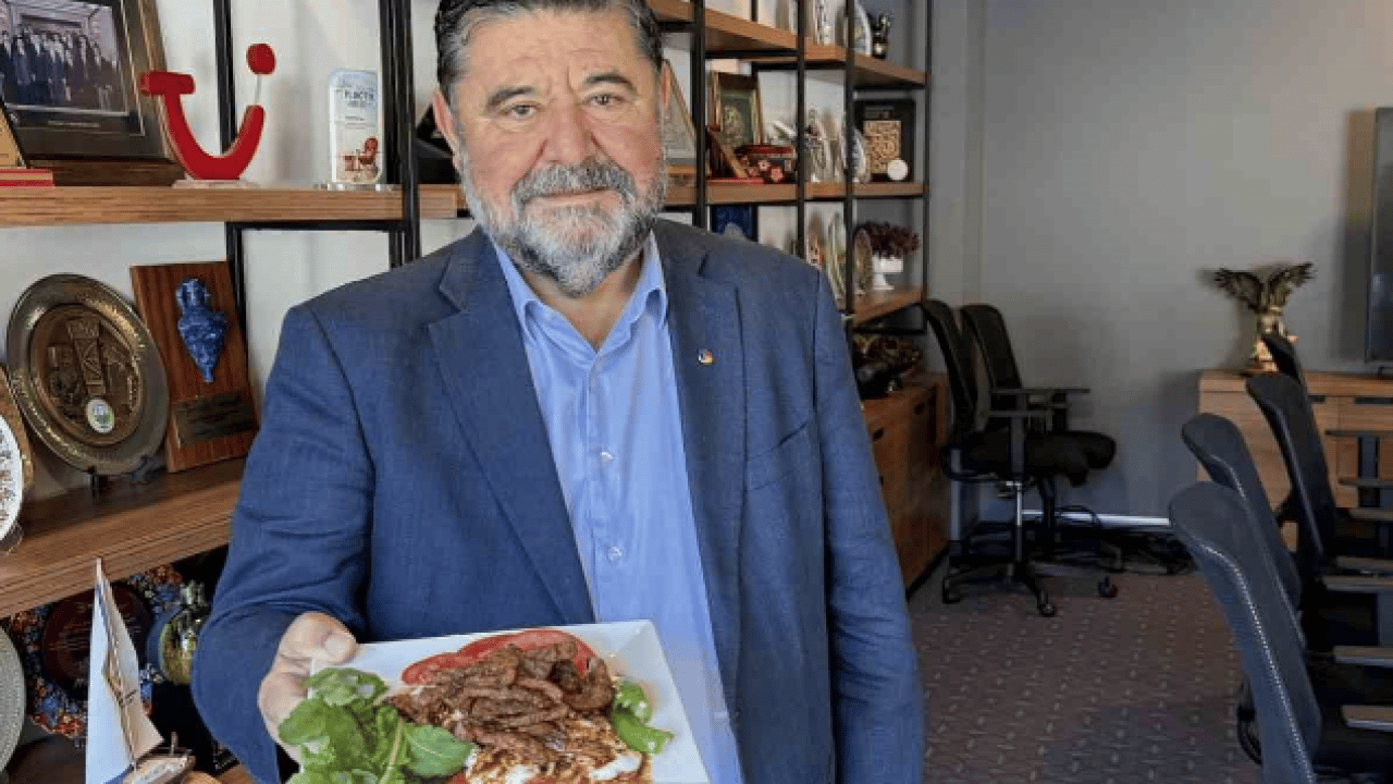 Foto - Bodrum Çökertme kebabı, domates sosu ve yoğurt hazırlanıyor: Dünya listesinde 7’nci sırada! Efsane lezzet