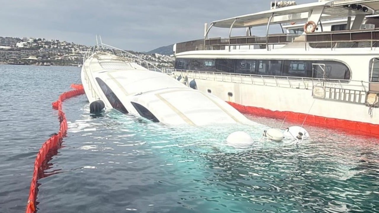 Bodrum’da korkutan görüntü! 40 milyon TL'lik yat suya gömüldü