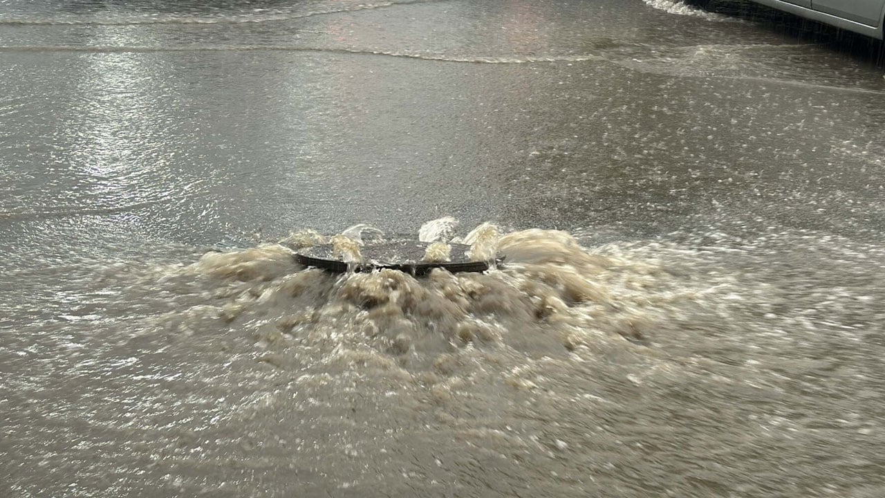 Foto - Bodrum'da yollar göle döndü! Sağanak hayatı felç etti