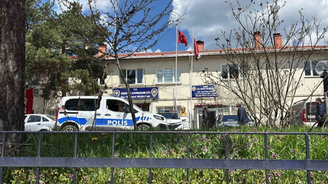 Foto - Boğazı kesilmiş halde bulunan 2 aylık Ela bebeği gerçekten annesi mi öldürdü? İşte otoyolda yürürken yakalanan annenin ilk ifadesi
