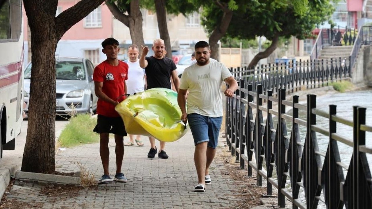 Boğulma vakaları artınca çareyi böyle buldular! Mahalleli kendi ’Cankurtaran’ ekibini kurdu
