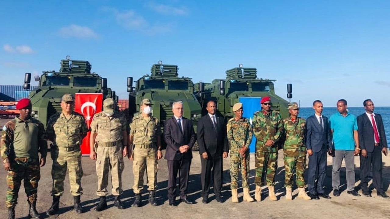 Foto - Bölge karıştı! Türkiye 4 bin kilometre ötedeki ülkeye savaş helikopteri konuşlandırdı