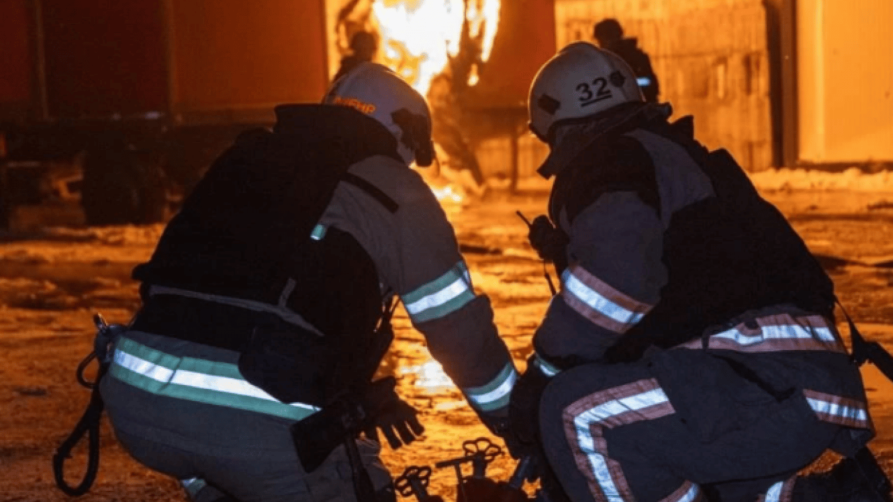 Bölgede gerilim tırmandı! Füze saldırıları saatlerce sürdü