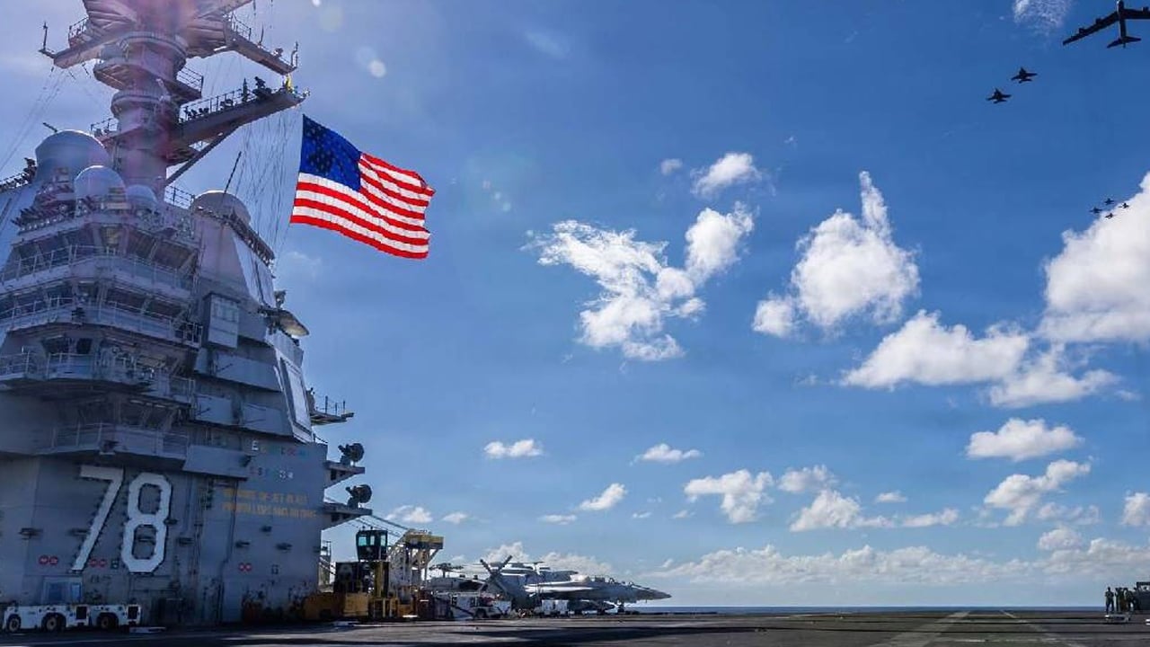 Foto - Bölgede gerilim: ABD, Karayipler’de gemiye el koydu! Skandal karar... ABD Donanması gemilerin peşinde! 