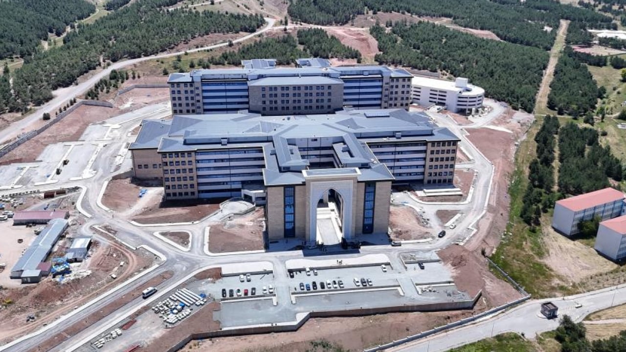 Foto - Bölgenin sağlık üssü olacak! 1071 yataklı hastane yıl sonu açılıyor