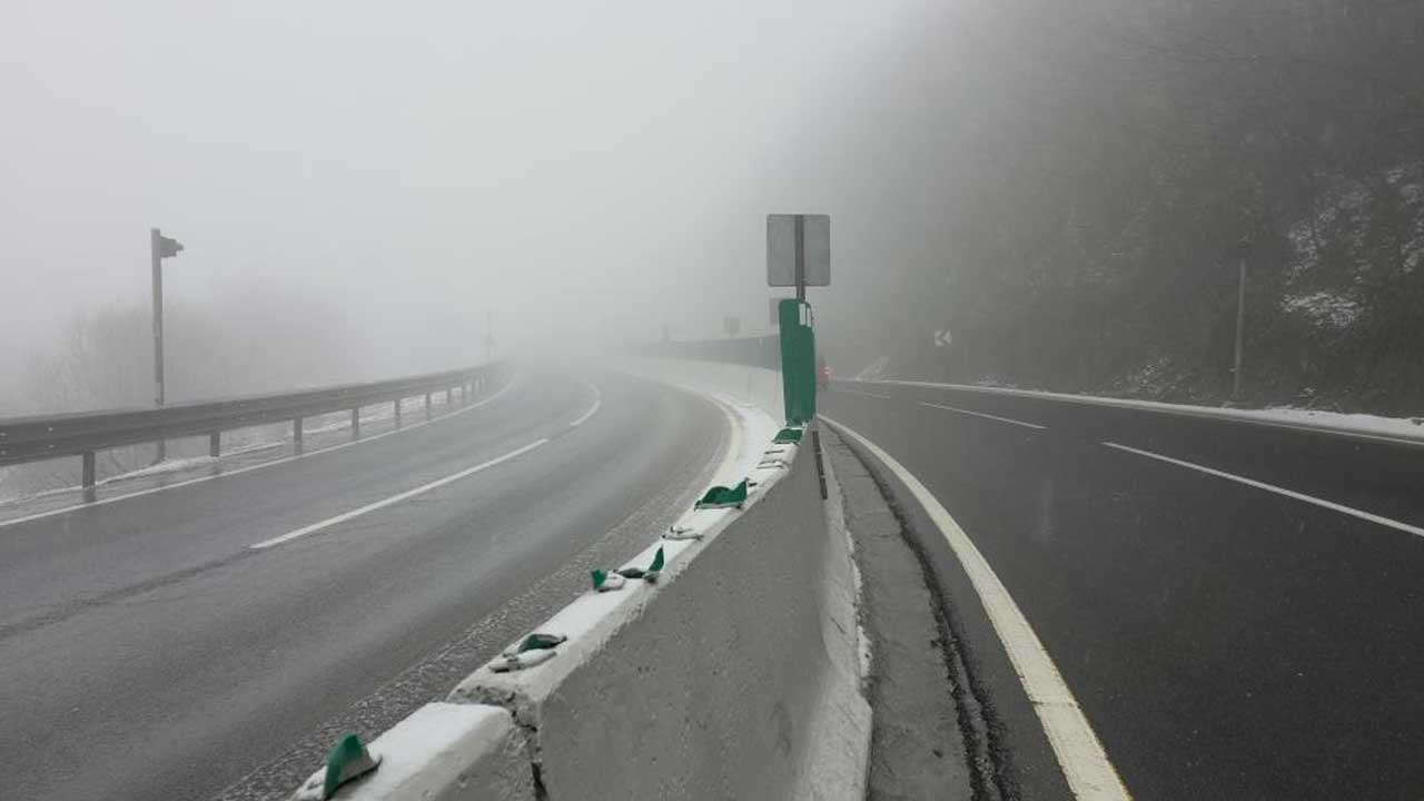 Foto - Bolu Dağı'nda kar ve sis etkili oluyor