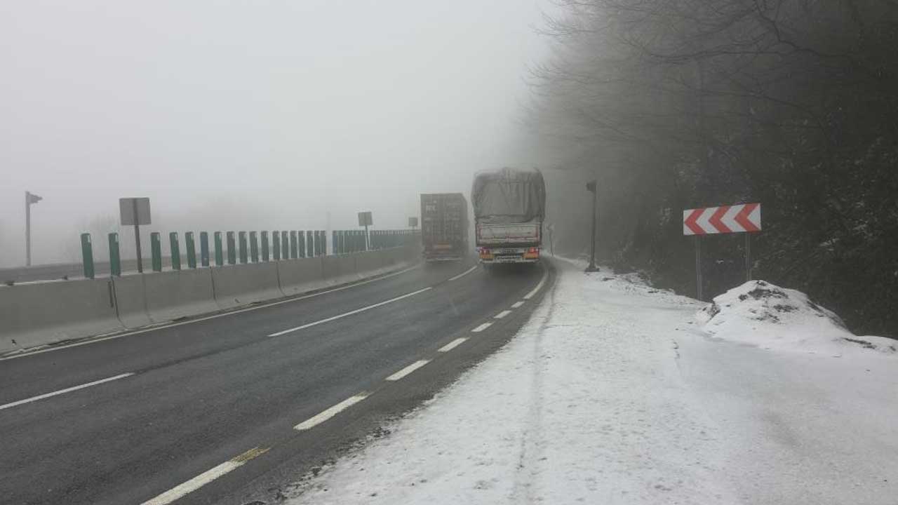 Foto - Bolu Dağı'nda kar ve sis etkili oluyor