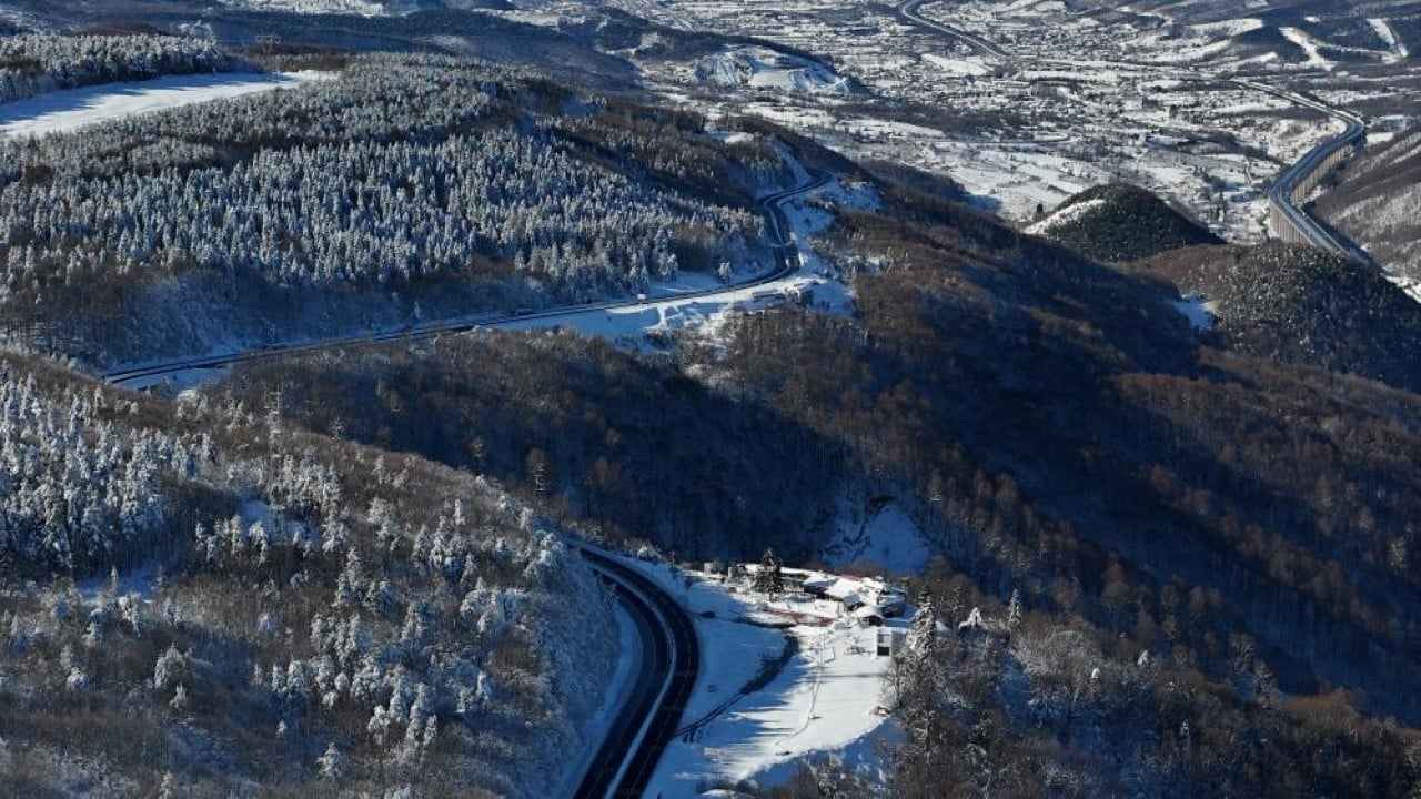Foto - Bolu Dağı'nda ulaşım açık manzara kartpostallık