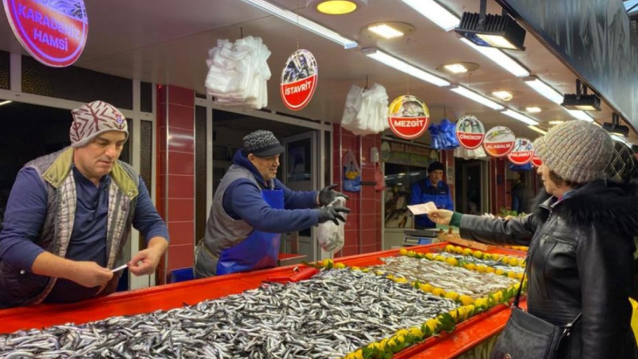Foto - Bolu’da hamsinin fiyatı yüzleri güldürdü