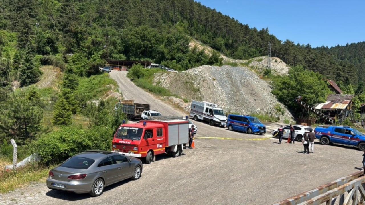 Foto - Bolu'da maden ocağında göçük: Bir işçi toprak altında kaldı! Kurtarma çalışmaları sürüyor