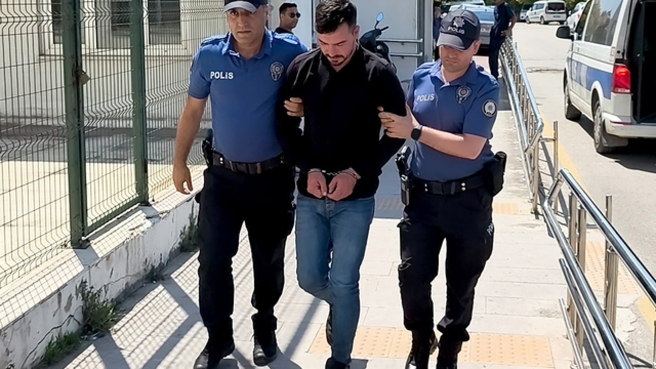 Foto - Böyle asker olmaz olsun! TSK’nın yüz karasının savunması "pes" dedirtti