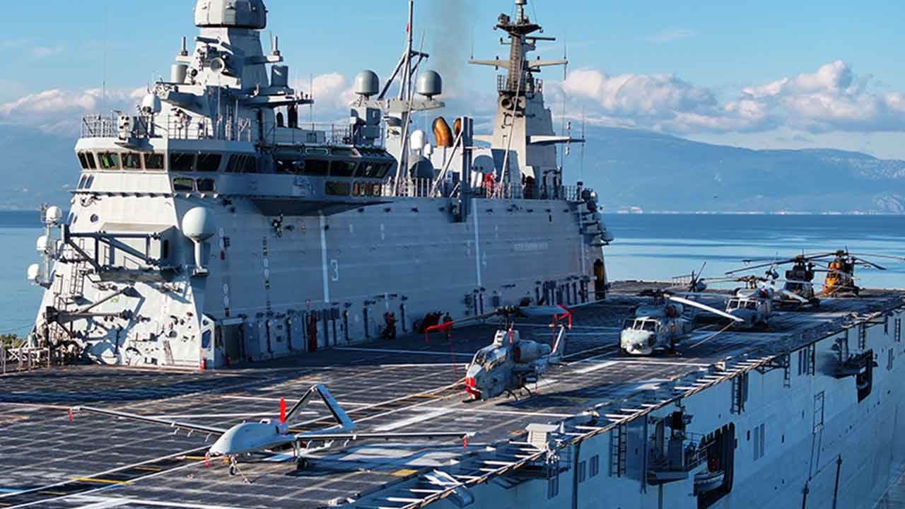 Foto - Böyle duyurdular: Türkiye 1500 kişilik donanmayla harekete geçti