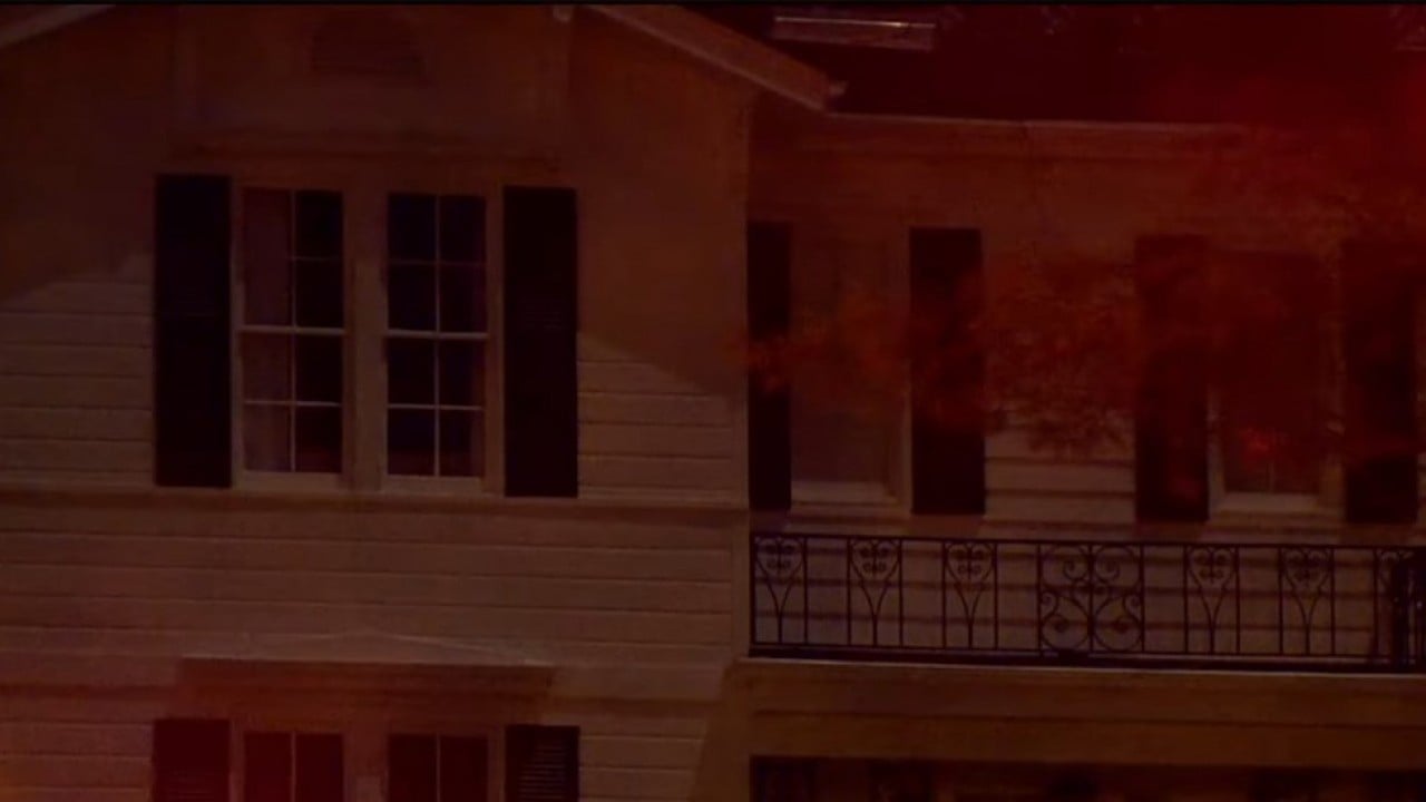 Foto - Böyle giderse evlerinde bile rahat uyuyamayacaklar! Trump’ın yardımcısının evine saldırı