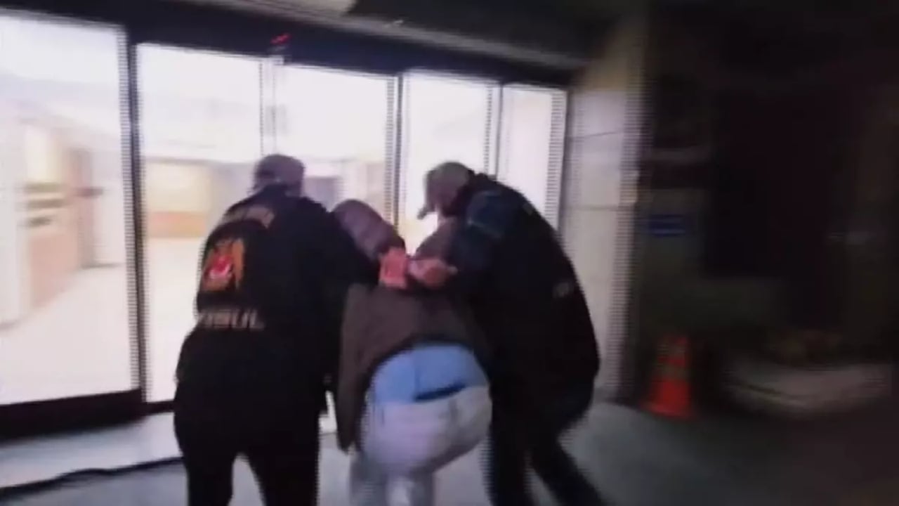 Foto - Boynuna tasma takıp Beyoğlu’nda sokak sokak gezdirmişti! O manyaklar için istenen ceza belli oldu