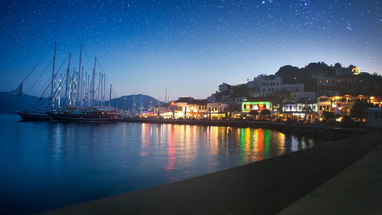 Foto - Bu akşam gökyüzü bayram yeri gibi