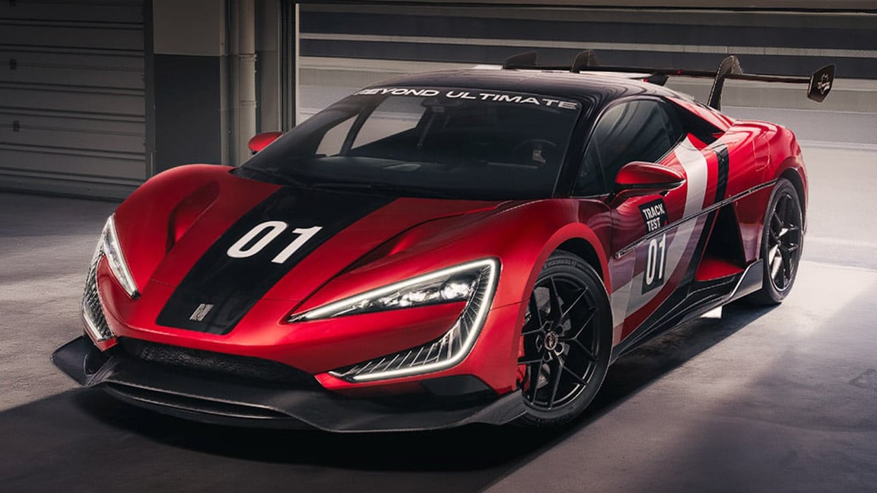 Foto - Bu araba sadece zıplamıyor, uçuyor! Yeni rekor geldi! U9 Xtreme, pistte sınırları aştı