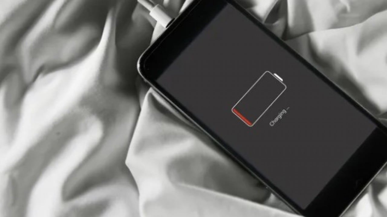 Foto - Bu ayarı kapatınca her şey normale dönüyor! Telefonu günde 3 kez şarj edenler dikkat