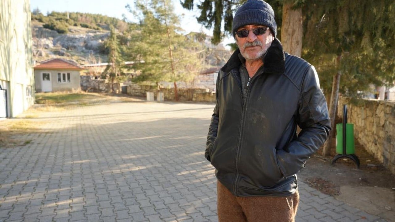 Foto - Bu ayıp bütün köye yeter cami icradan satılık