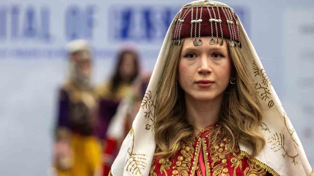 Foto - Bu birikimi Ankara keçisinin tiftiğiyle dokunan sof kumaşından geliyor: Başkent’te giyim etkinliği