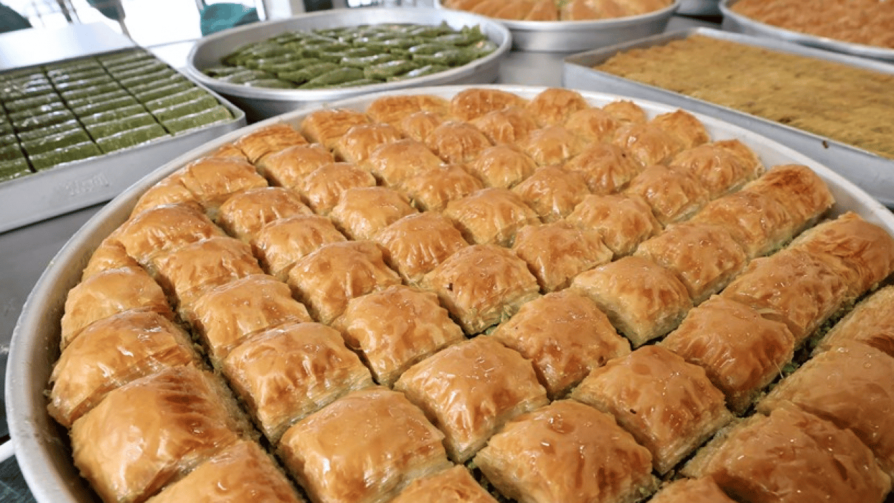 Foto - Bu çağrılara kulak verin yoksa... Bayram tatlıları sağlığı gölgelemesin: Ölçülü tüketim...