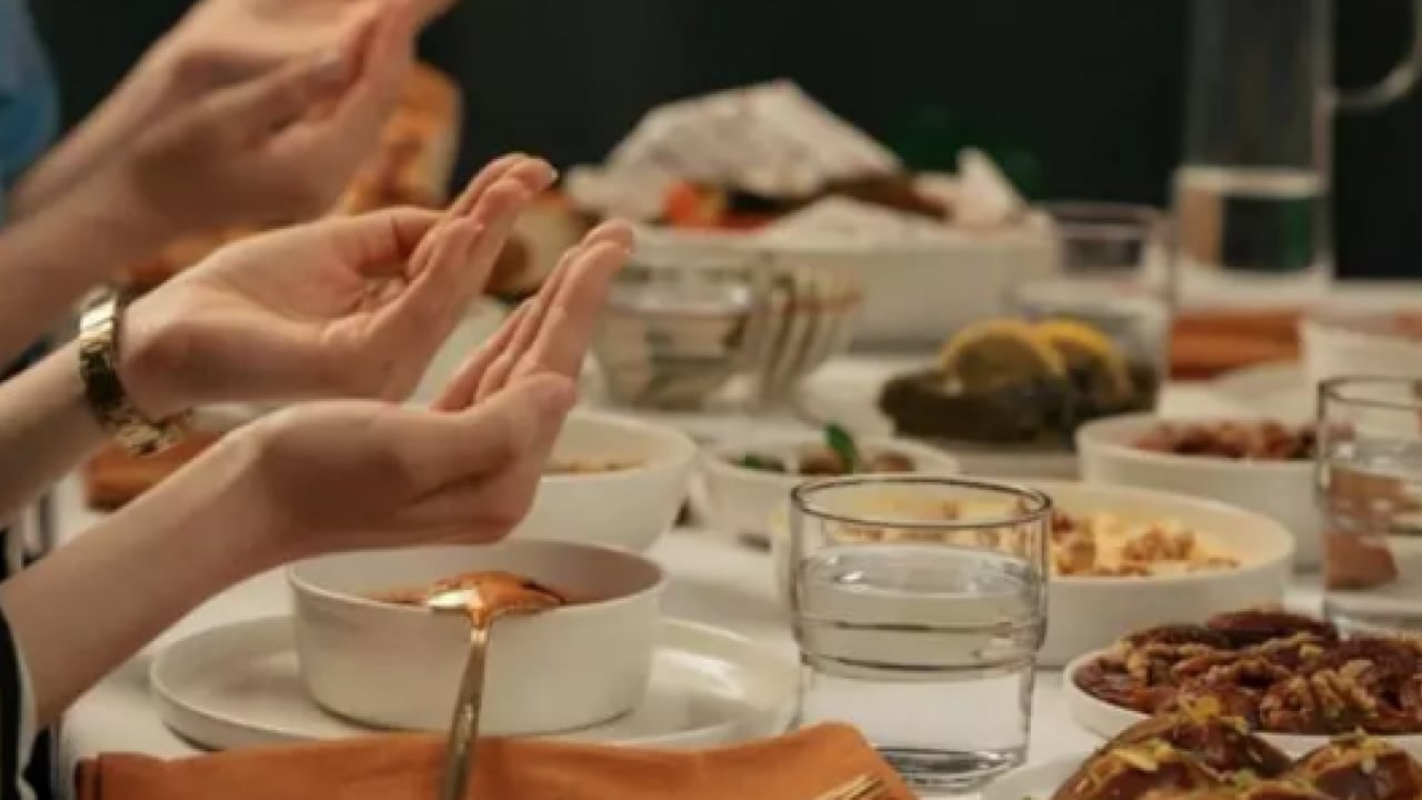 Foto - Bu çağrıya kulak verin artık: Hızlı yemek hazmı baltalıyor! Sindirim dostu tavsiyeler