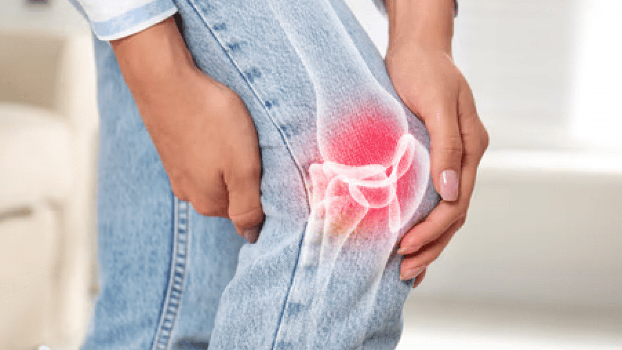 Bu ciddi hastalıkların habercisi olabilir... Yürürken hissedilen bacak ağrısı tehlike saçıyor!