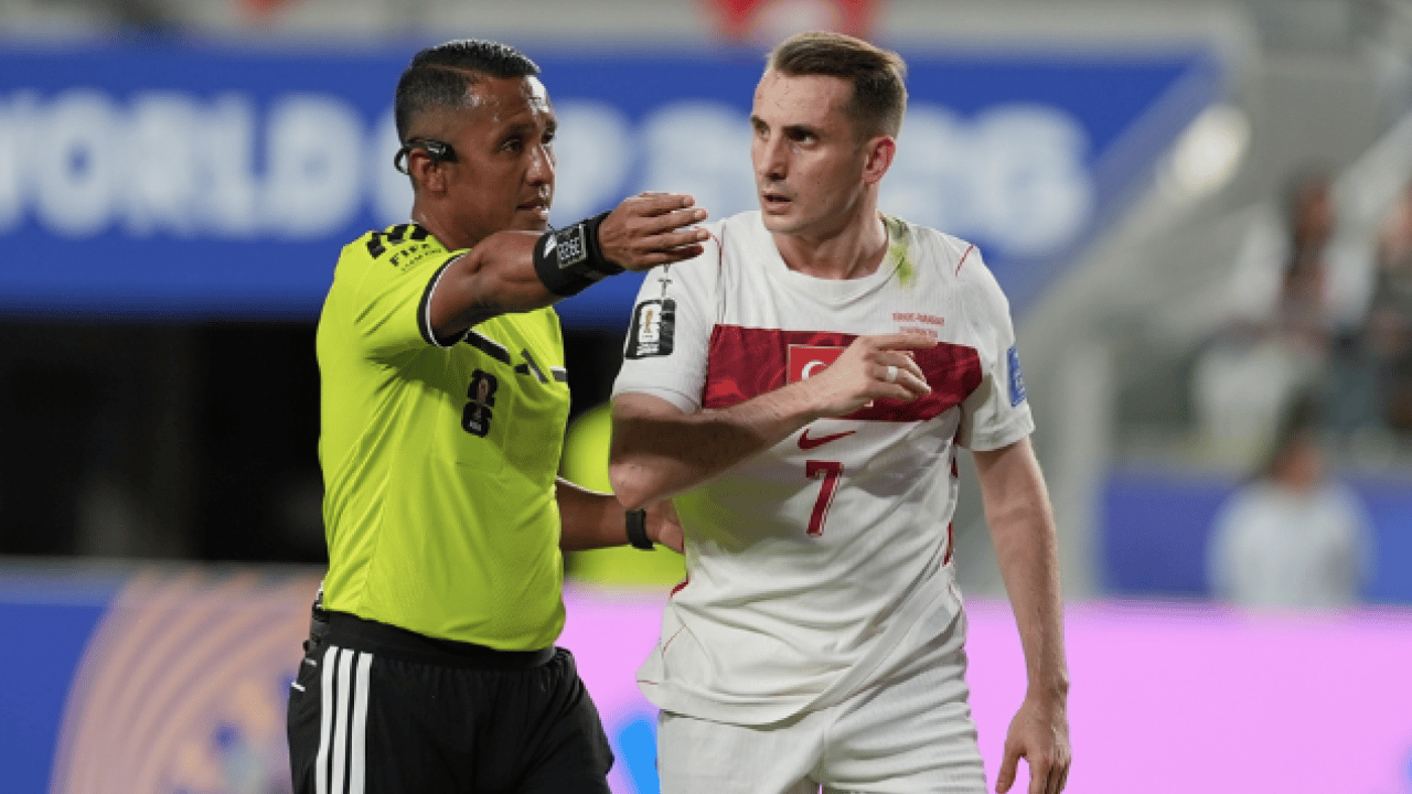 Foto - Bu çılgınlık neden: Montella pozisyon bilgisi yerine kariyeri tercih etti: Deniz-Kerem olayı