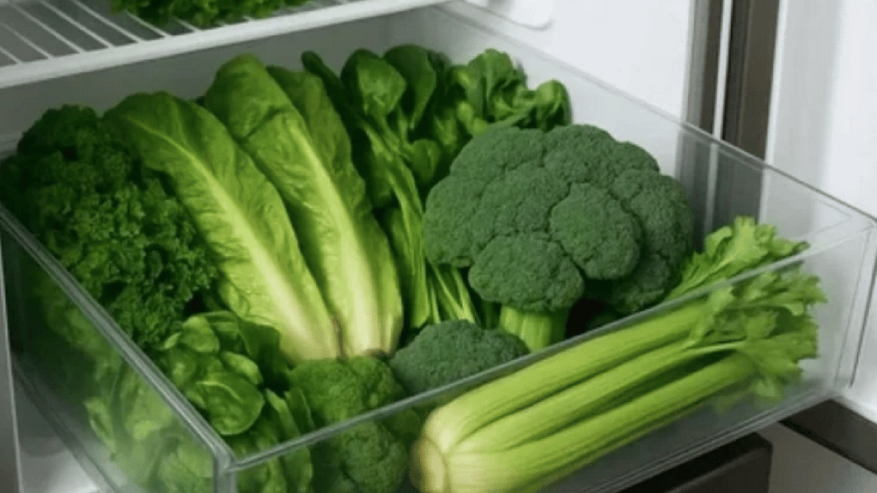 Foto - Bu detayı not edin! İşte yeşillikleri 3 hafta yemyeşil saklamanın sırrı!