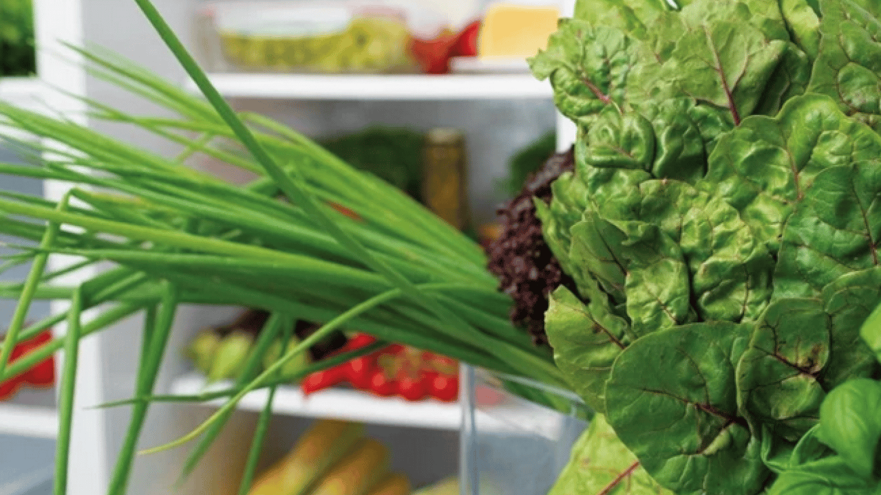 Foto - Bu detayı not edin! İşte yeşillikleri 3 hafta yemyeşil saklamanın sırrı!