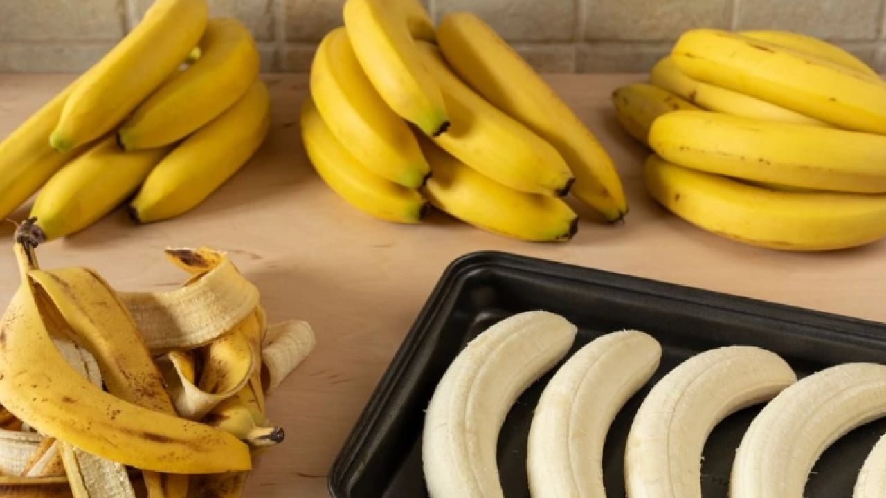 Foto - Bu faydasını öğrenince şaşıracaksınız! Muz kabuklarını çöpe atanlar dikkat