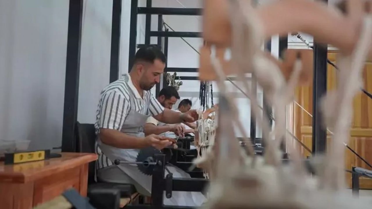 Foto - Bu gelenek Mezopotamya'nın köklü geçmişine uzanıyor! Şal-şepik kumaşını hazırlamak için 12 bin adım atıyorlar