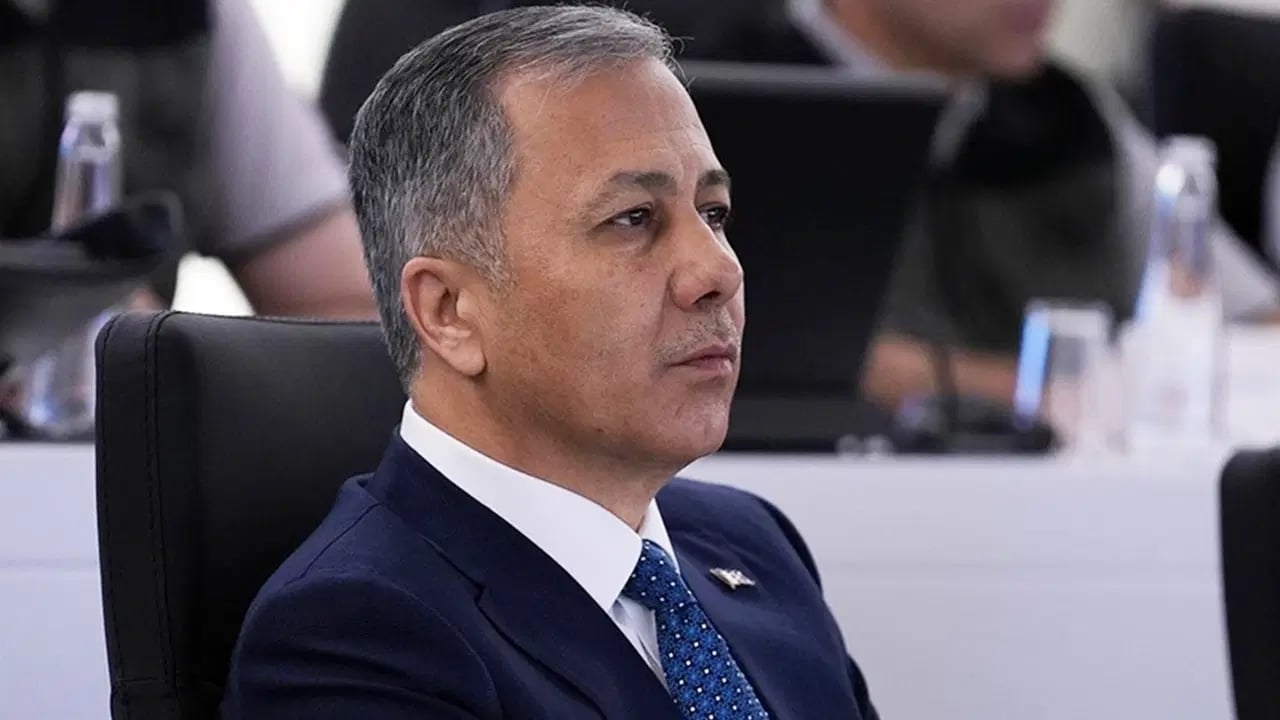 Foto - Bu halini unutun! Eski İçişleri Bakanı Ali Yerlikaya’nın yeni imajı olay oldu