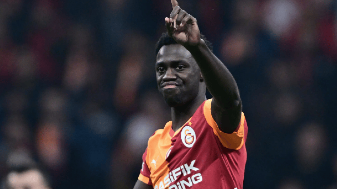 Foto - Bu hamle Galatasaray'ı karıştırır: 28 milyon euro'ya bitecek: Davinson Como'ya çeyrek var