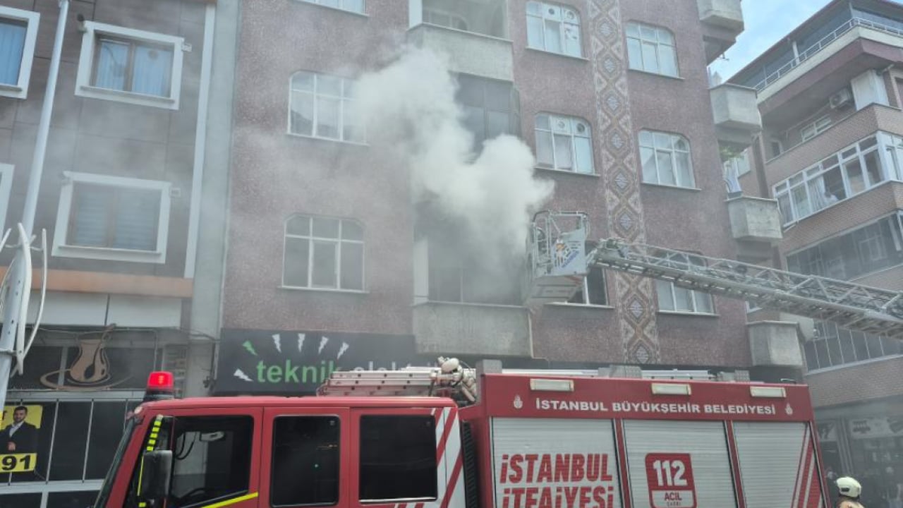 Bu hatayı hepimiz yapıyoruz! Şarjda unutulan telefon binayı yaktı