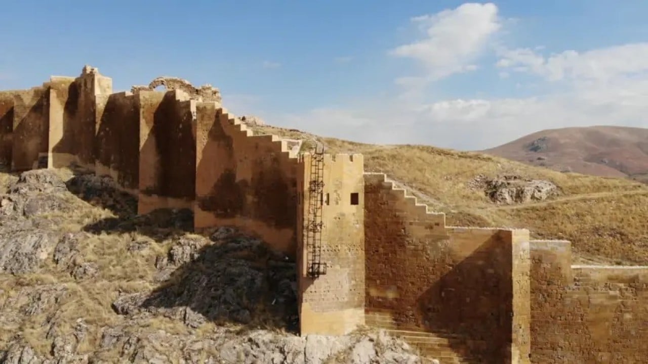 Foto - Bu iddia ortalığı karıştırır: Bayburt Kalesi'nin anahtarı Rusya'nın elinde