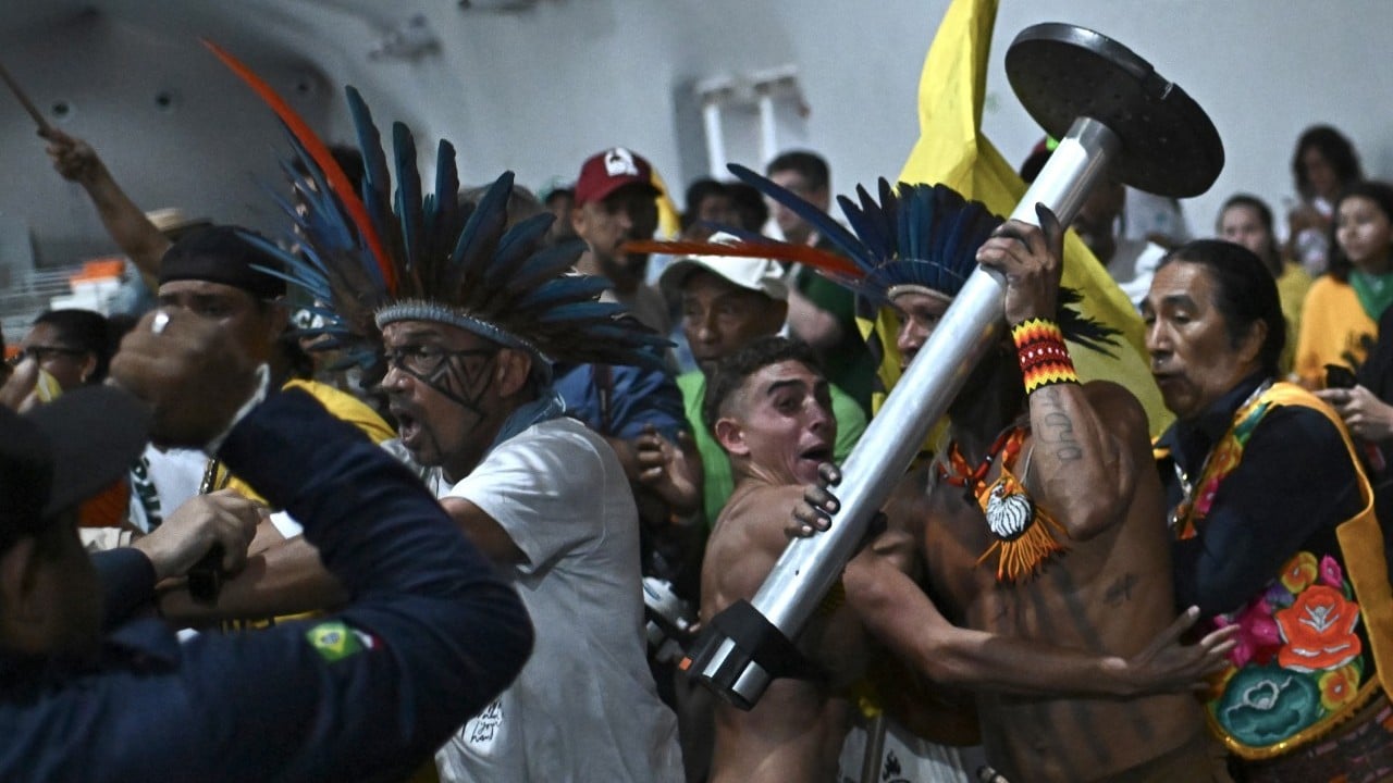 Foto - Bu işte ABD parmağı mı var? Brezilya’daki COP30 Zirvesi’nde yerliler ile güvenlik arasında çatışma