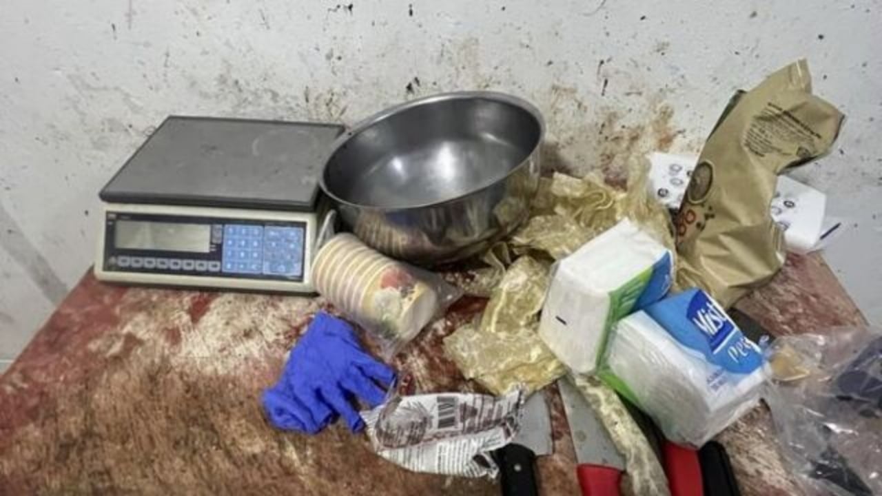 Foto - Bu kadar zehirlenme vakasına şaşmamalı! Kıyma makinesinden kurt fışkırdı