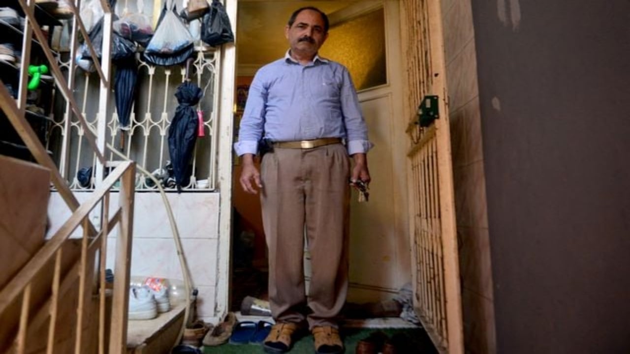 Foto - Bu kadarı ancak filmlerde yaşanır! Ev eşyası taşırken polis çevirdi, hayatı altüst oldu 